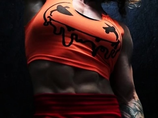 Amateur hottie solo masturbation