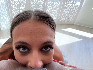 Puta Culona Empalada Por Un Enorme Pollon